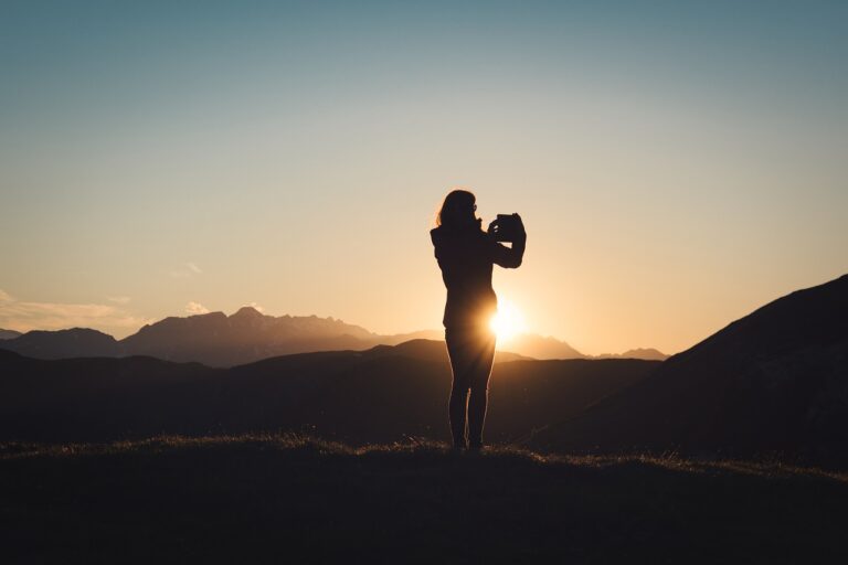 How to Stay Fit with a Busy Schedule: Quick Workout Hacks
